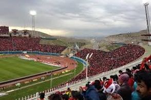 ورود بازیکنان پرسپولیس در میان هیاهوی پرشورها!