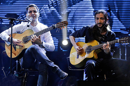 همخوانی این چند ترانه ایرانی در کنسرت، هیجان‌زده‌تان می‌کند