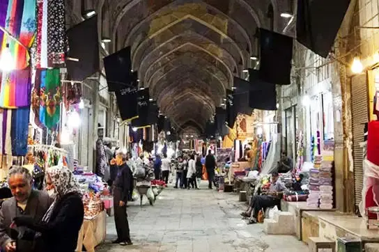 اسفند هم بازار را نجات نداد؛ شغل‌هایی که جنگ زمین‌شان زد