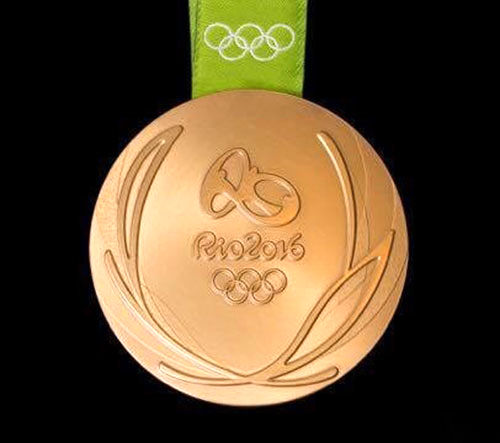 عکس: رونمایی از مدال طلای المپیک 2016