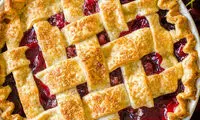 پای گیلاس کلاسیک برای تابستانی گیلاسی