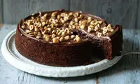 طرز تهیه مادکیک فندقی