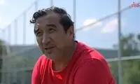 یک بازیکن استقلال، چشم خداداد عزیزی را گرفت