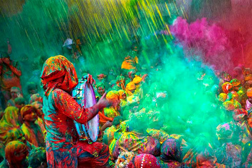 نگاهی به جشنواره‌ی رنگ‌ها در هند