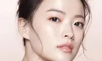 ۱۰ روش اثبات‌شده برای داشتن پوستی جوان و شفاف