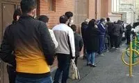 صف دیدار با احمدی‌نژاد مقابل خانه‌اش در نارمک