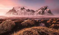 غروب صورتی آفتاب در ارتفاعات ایسلند