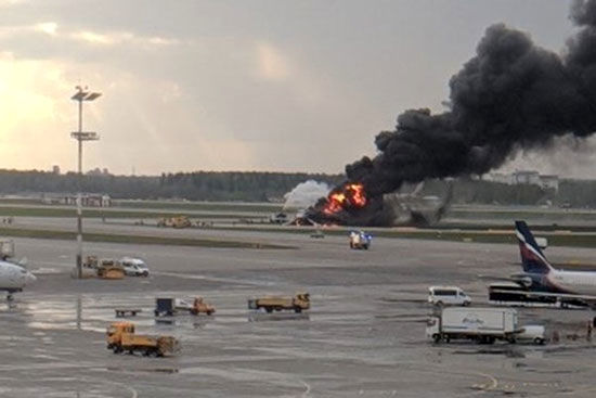 آتش‌سوزی در هواپیمای روسی با ۱۳ کشته