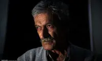 عکس: پدری در خانه سالمندان ...