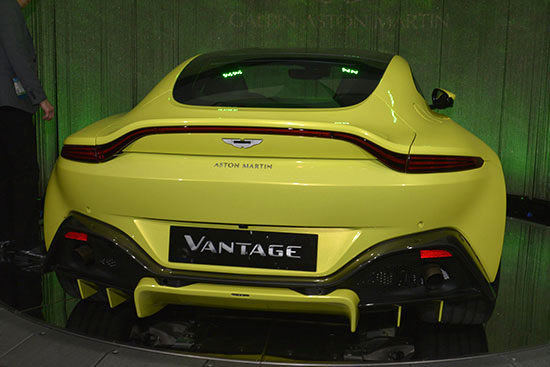 نگاهی به آستون‌مارتین Vantage