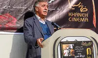 همایون اسعدیان: هنرپیشه‌ها برای خودنمایی به مراسم ترحیم می‌آیند