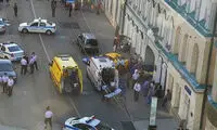 لحظه وحشتناک برخورد تاکسی با مردم در مسکو