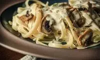 طرز تهیه پاستا آلفردو سریع و آسان