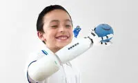 ساخت دست مصنوعی با لگو +عکس