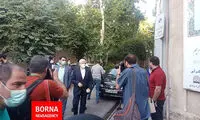 حضور عارف و همسرش در حسینیه جماران