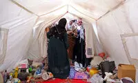 گفتگوی رهبر انقلاب با یکی از زلزله زدگان کرمانشاه