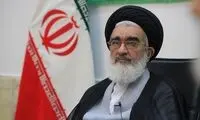 انتقاد امام جمعه قم از سگ‌ گردانی در قم