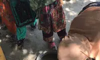 وعده غذایی در یکی از محروم‌ترین روستاهای چابهار