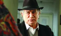 منوچهر‌ هادی: با پول همه چیز می‌شود خرید