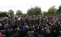 حضور مردم در محل خاکسپاری استاد شجریان
