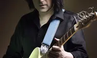 «منشور» كاوه يغمايى به بازار می‌آید