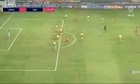 صحنه مشکوکی که از بازی سپاهان و فولاد ثبت شد