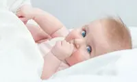 مراحل رشد کودک از یک تا سه ماهگی