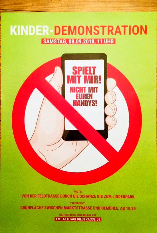 جنبش «با من بازی کن نه با موبایل» در آلمان