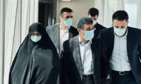 عکسی از احمدی نژاد و همسرش در سفر دبی