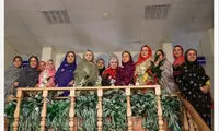 تجربه زنی که با لباس بندری به محل کارش رفت