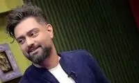 افتادن مجری شبکه سه از روی صندلی در ویژه برنامه نوروز