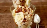 طرز تهیه بانوفی با بستنی و فندق