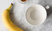 قبل از خواب «چای موز» بنوشید