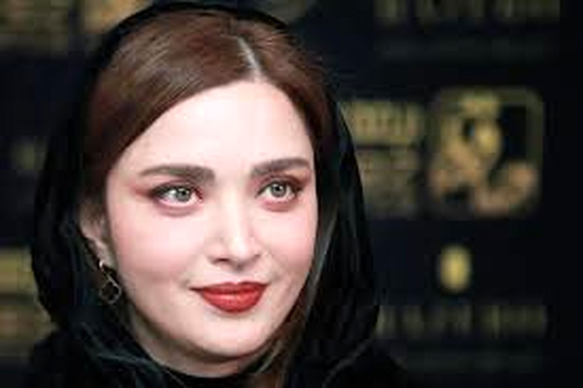 تیپ جذاب و کلاسیک بهنوش طباطبایی در کنسرت عصار