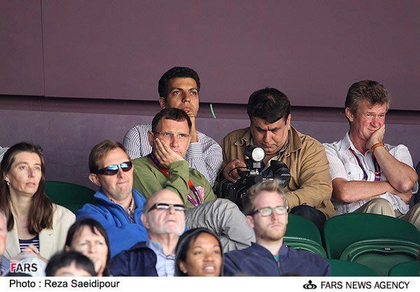 عکس؛ فردوسی پور در بین تماشاگران تنیس!