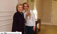 تبلیغات «بریتنی» برای «کلینتون» +عکس