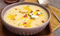 طرز تهیه سوپ سیب زمینی به همراه شیر