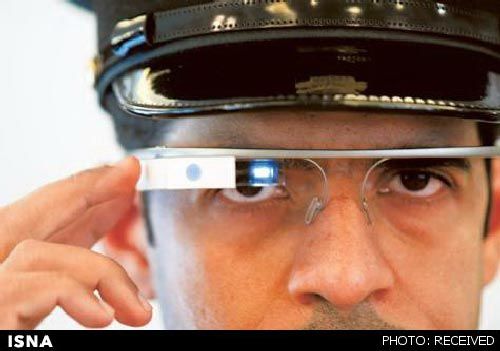 عینک گوگل بر چشمان پلیس دوبی!