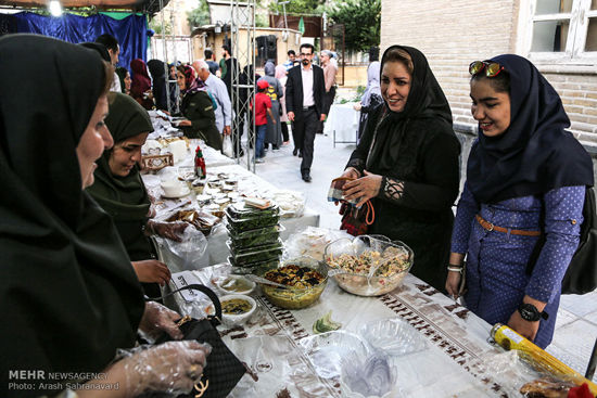 عکس: جشنواره خیریه افطار