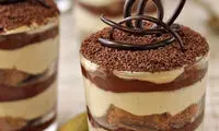 دسر شکلاتی لیوانی؛ هنرنمایی با شکلات