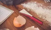 قاشق اندازه‌گیری که به اندازه‌های مختلف در می‌آید