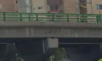 روی پل چمران اصفهان چه نوشته شده است؟