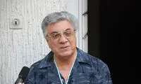 گلپا: انقلاب که شد، از خودی‌ها خوردیم