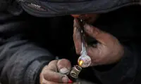 فواید و تبعات طرح توزیع دولتی «مواد مخدر سبک»