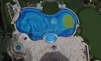 استخری که از بالا شبیه شب پرستاره ونگوک است