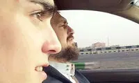 عکس: رانندگی نوه امام در اتوبان قم