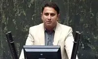 اینجا مردم سختی بکشند و آقازاده‌ها به فرنگ بروند