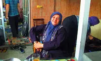 خاورخانم و قاشق سحرآمیز