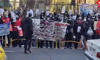شعار آتش‌نشانان معترض در سالگرد پلاسکو