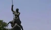 انتقاد مسجد جامعی از بی توجهی به مجسمه میدان حر
